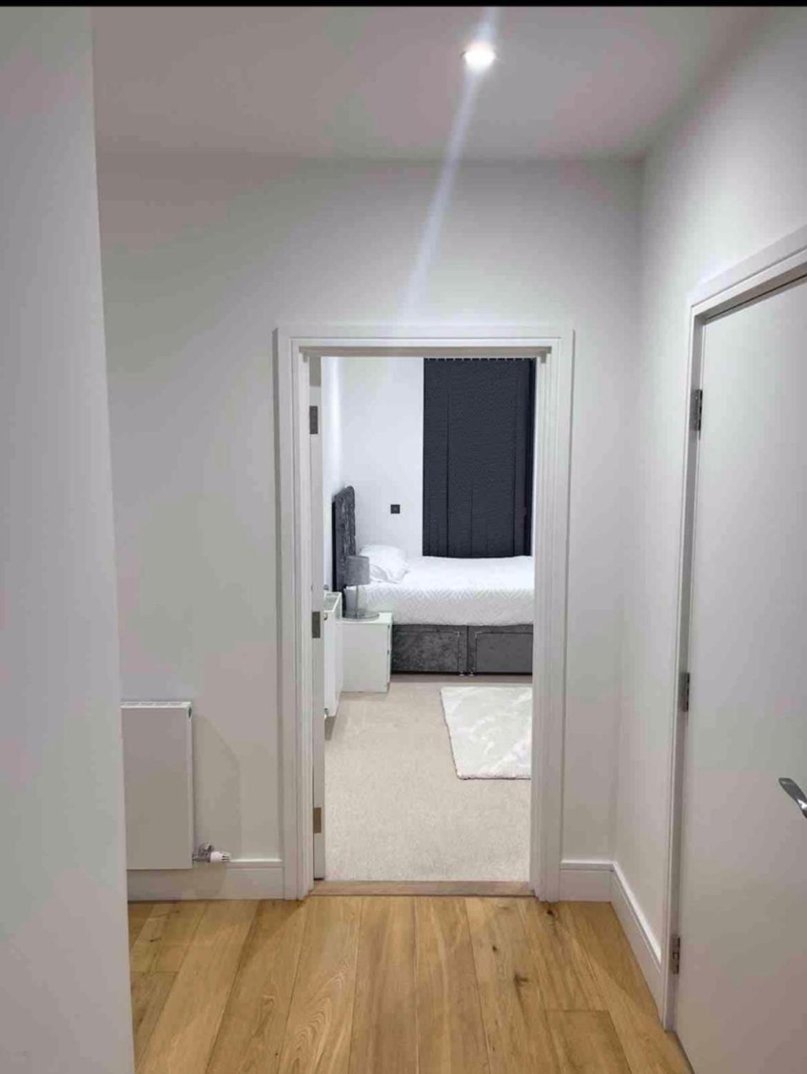 Luxury Top Floor Penthouse Apartment Near Heathrow London Exterior foto